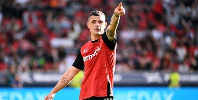 关于英超冲刺阶段走向成谜，勒沃库森豪取连胜，引发热议，赛季目标并未改变的信息